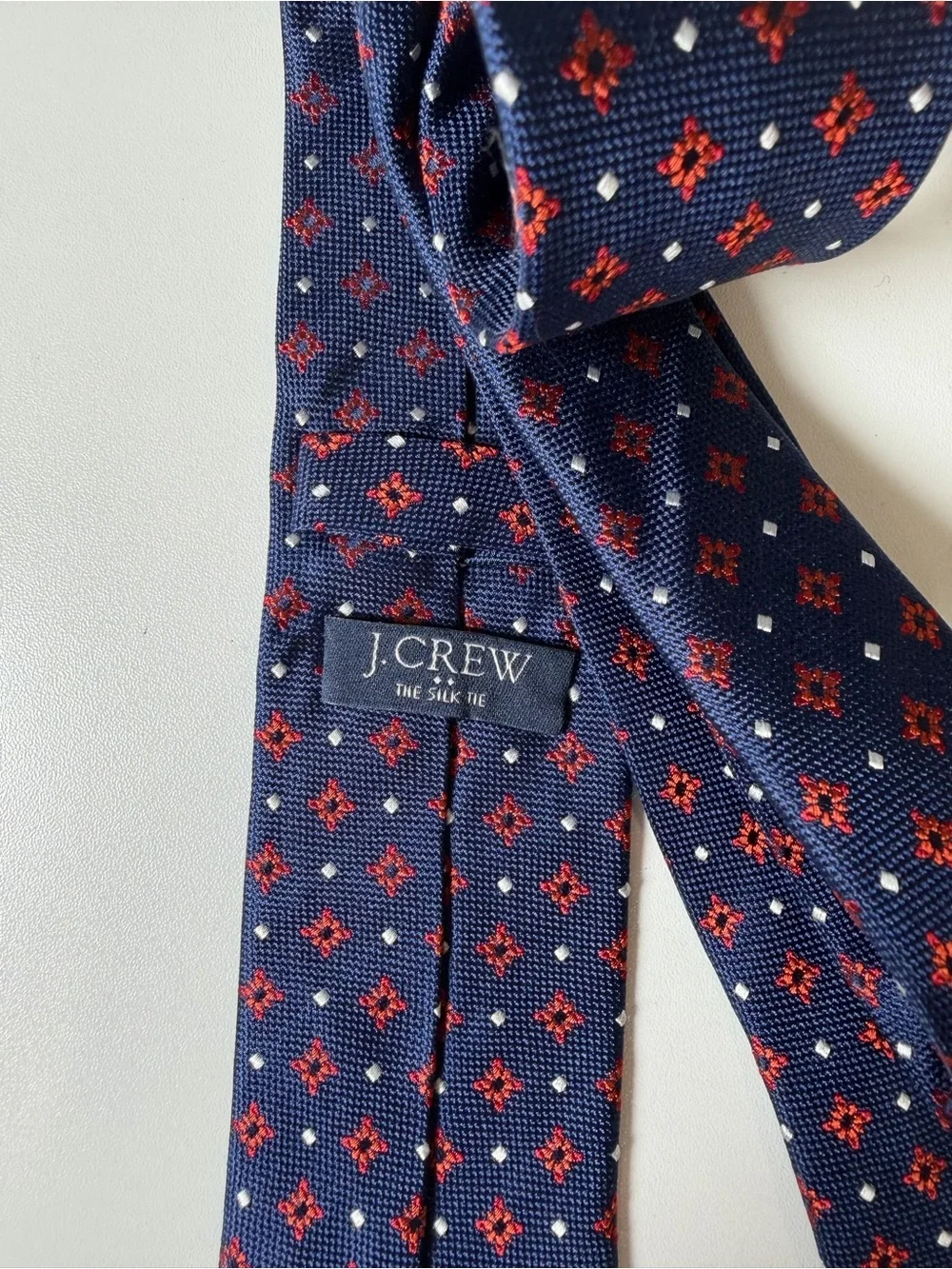 J. Crew The Silk Tie Modern Slim Navy Tie with Red Geometric Pattern 100% Silk